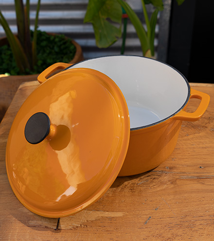 PEU015_CACEROLA-HIERRO-ORANGE-26CM-5.7-L_FASHION COOK_03