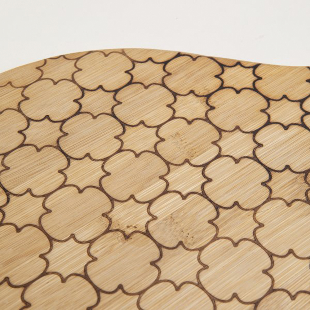 TABLA BAMBOO IRREGULAR DISEÑO TREBOL 43.5X28X1.2CM